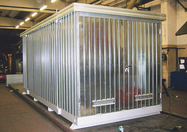 Modul container per 21 fusti da 200 L con porte battenti su lato corto in acciaio zincato